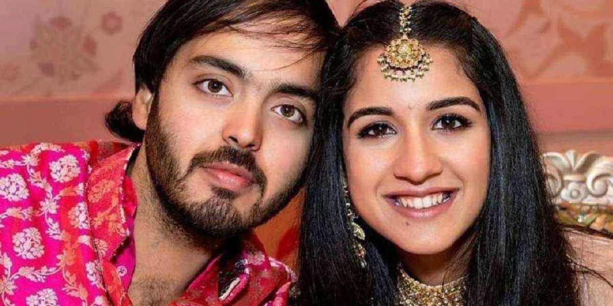 Who is Radhika Merchant? And what’s her link with Anant Ambani?
