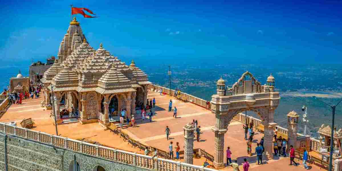 Best Places to Visit Near Neemrana & Honeymoon in Mussoorie – Travel with ALXTrip.online