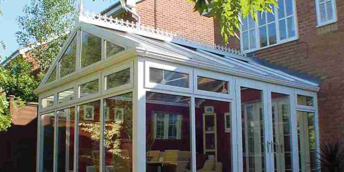 Your Canadian Haven Awaits: Discover Rt Louver Pergola's Collection of 3 Season Sunrooms.