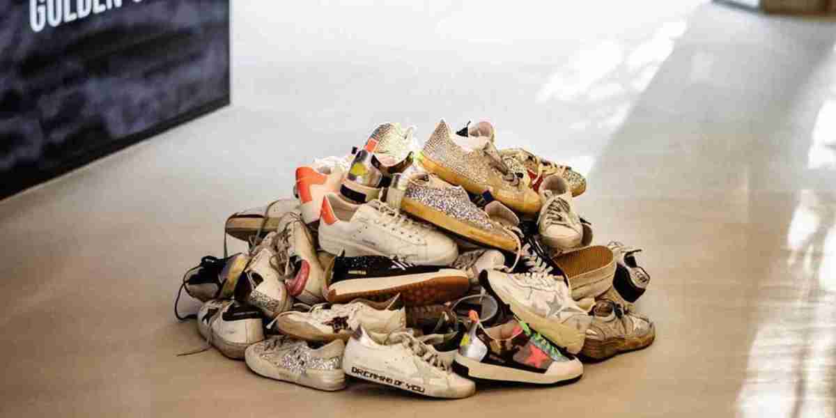 Golden Goose Lightstar Sneakers is a multi medium artist with a specialty
