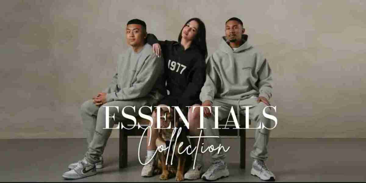 Essential Hoodie Essentials: What Makes It a Wardrobe Staple