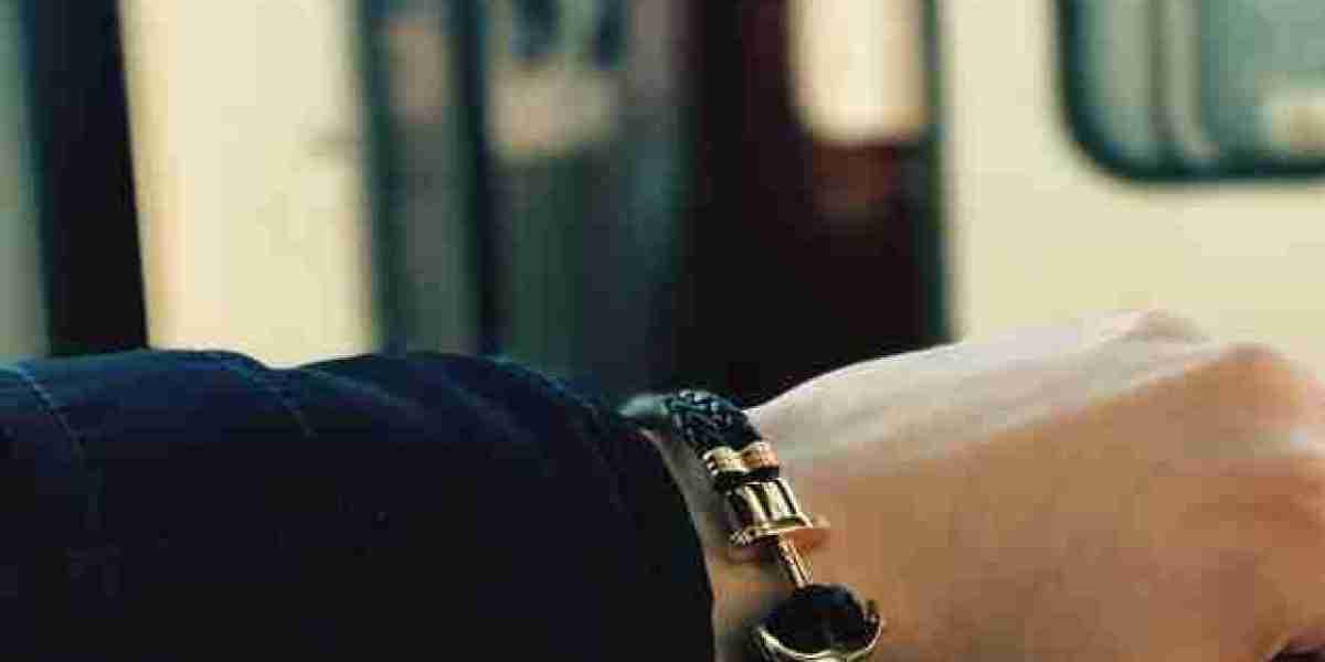 How Italian Mens Bracelets Define Men’s Luxury Today