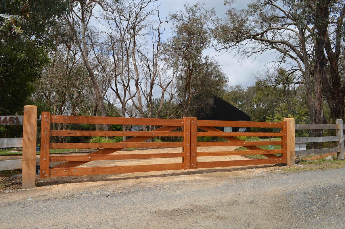 Why Wooden Driveway Gates Frankston Are the New Curb Appeal Trend | by Coastal Timber Gates | May, 2025 | Medium