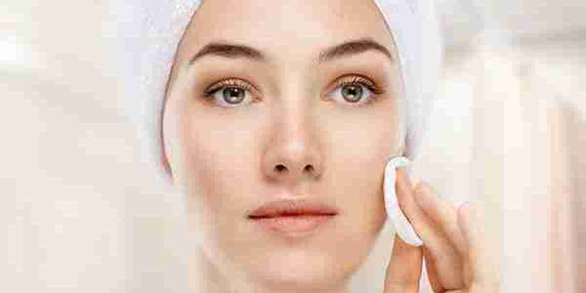 Best Tips, Products, and Treatments For Oily Skin Survival Guide In 2025