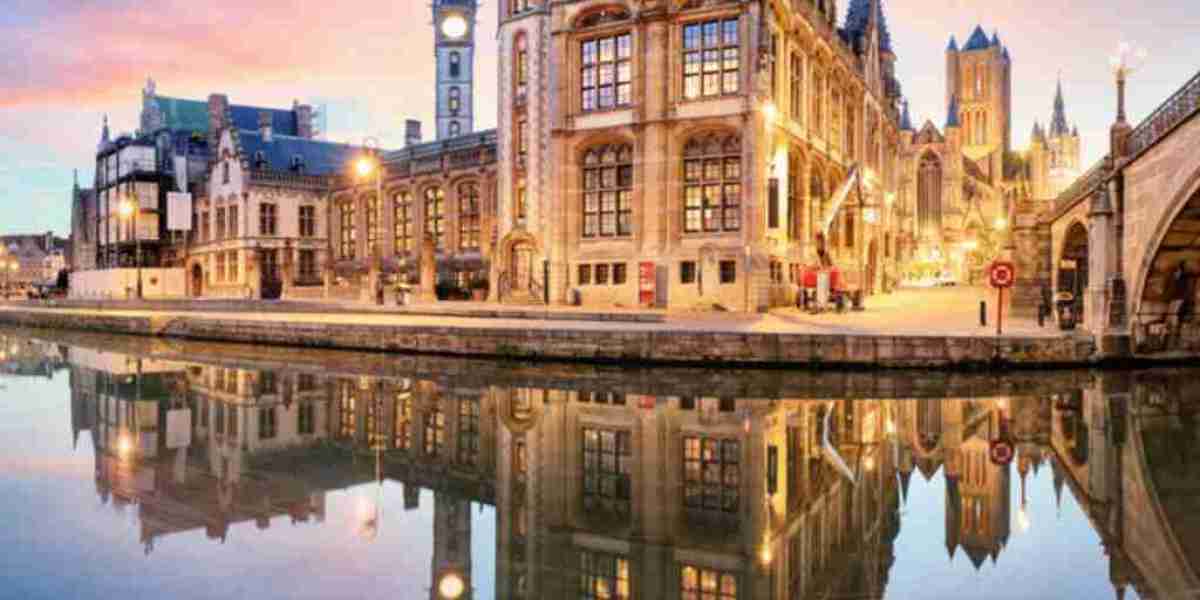 Are there opportunities for internships and work placements during studies in Belgium?