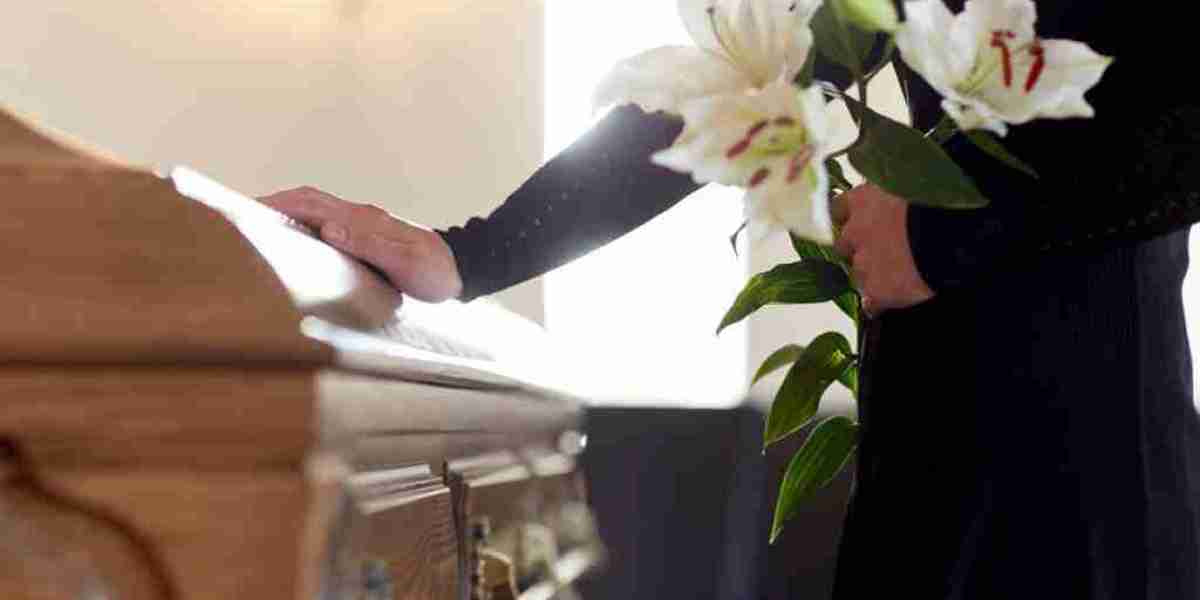 Why Should You Consider a Funeral Celebrant for a Personalized Service?