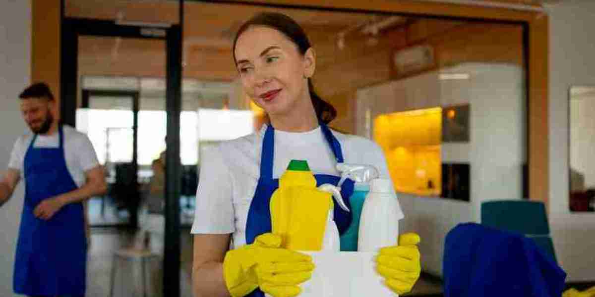 Apartment Cleaning Services for Pet Owners: What to Know